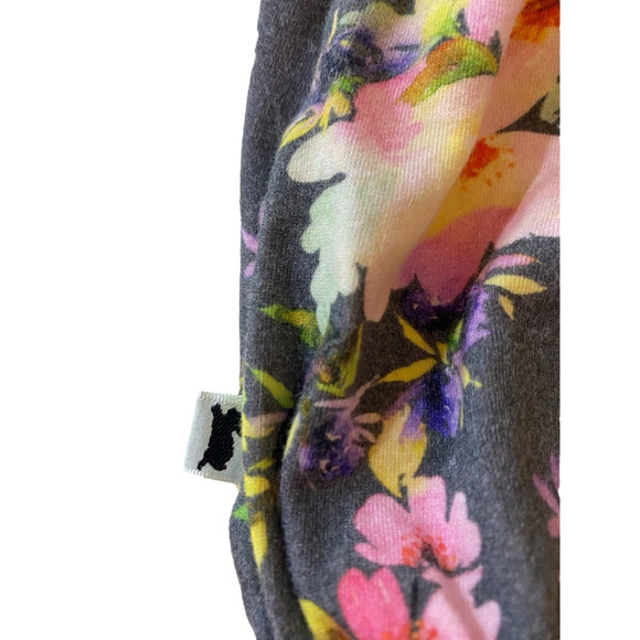 Little and lovely floral romper 6-12 months - Picture 3 of 6